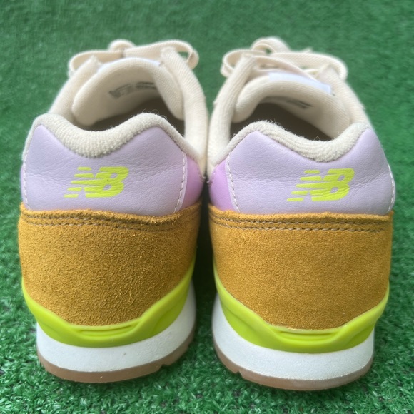 JCrew New Balance 696 Running Sneakers women size 8.5 Pre-owned - Picture 7 of 16